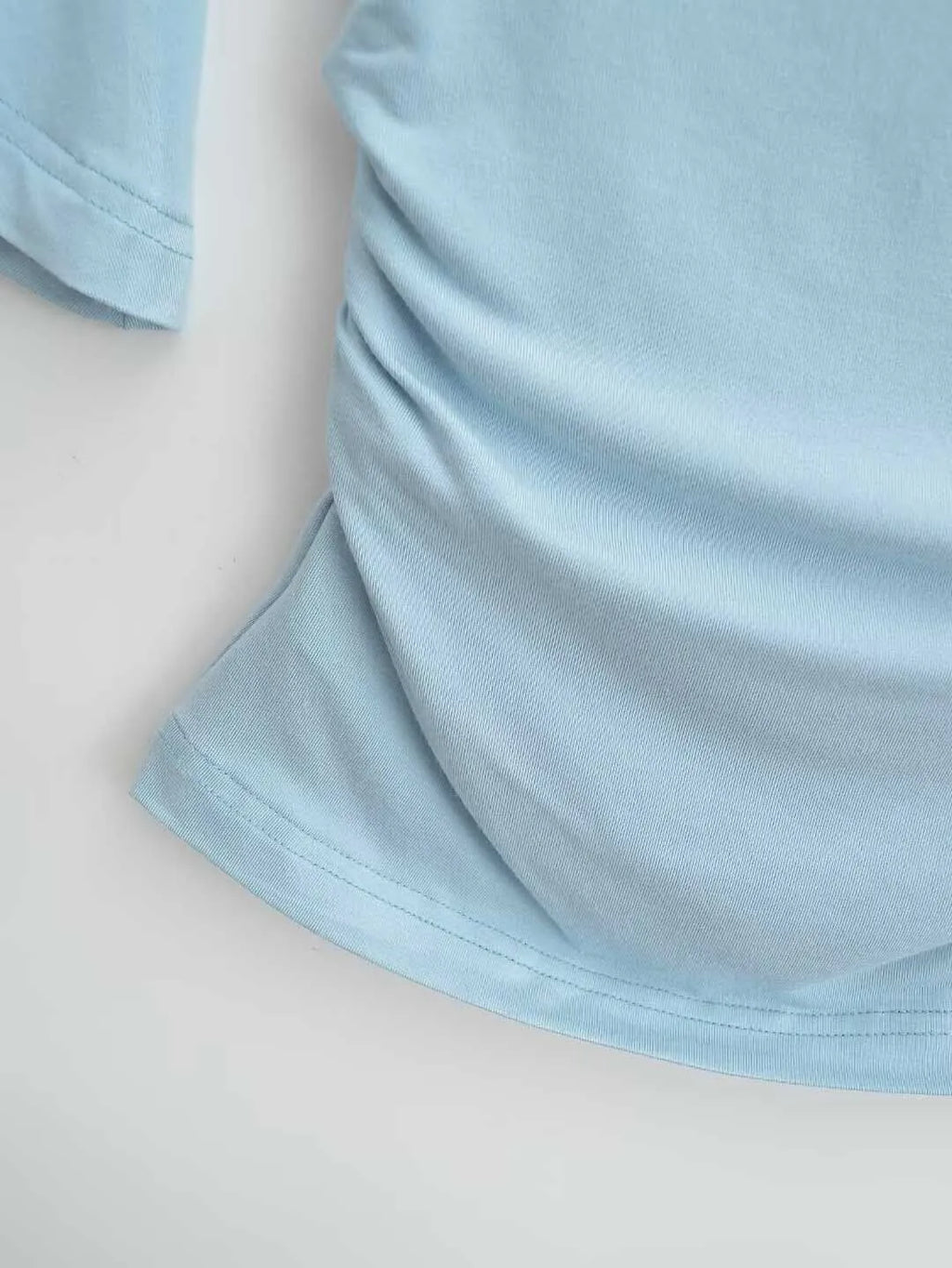 Korean style Women Summer Sexy Bat Sleeve Slash Neck Off Shoulder T-shirt Cinching Waist Solid Slim Top
