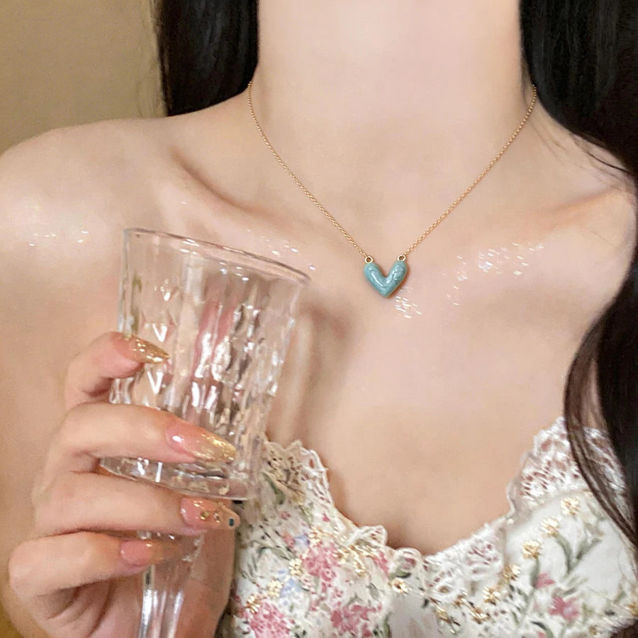 Electroplated Oil Drop Love Pendant Simple and Fashionable Necklace Light Luxury Elegant and High-End Necklace