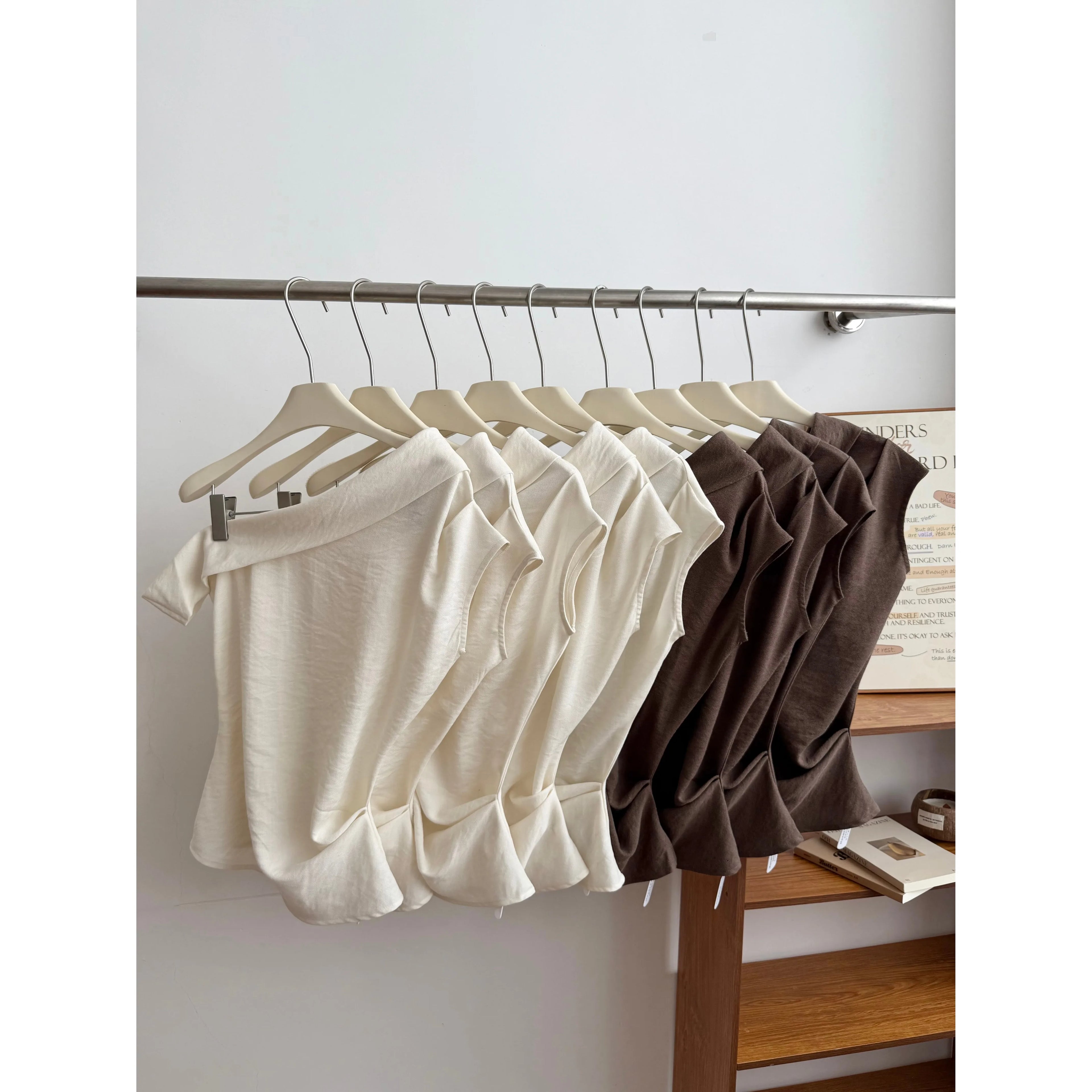 Lin Summer Vintage Oblique Shoulder Vest Cotton Linen Slimming Design Sensation Personality Spring Summer New Style Top T-shirt