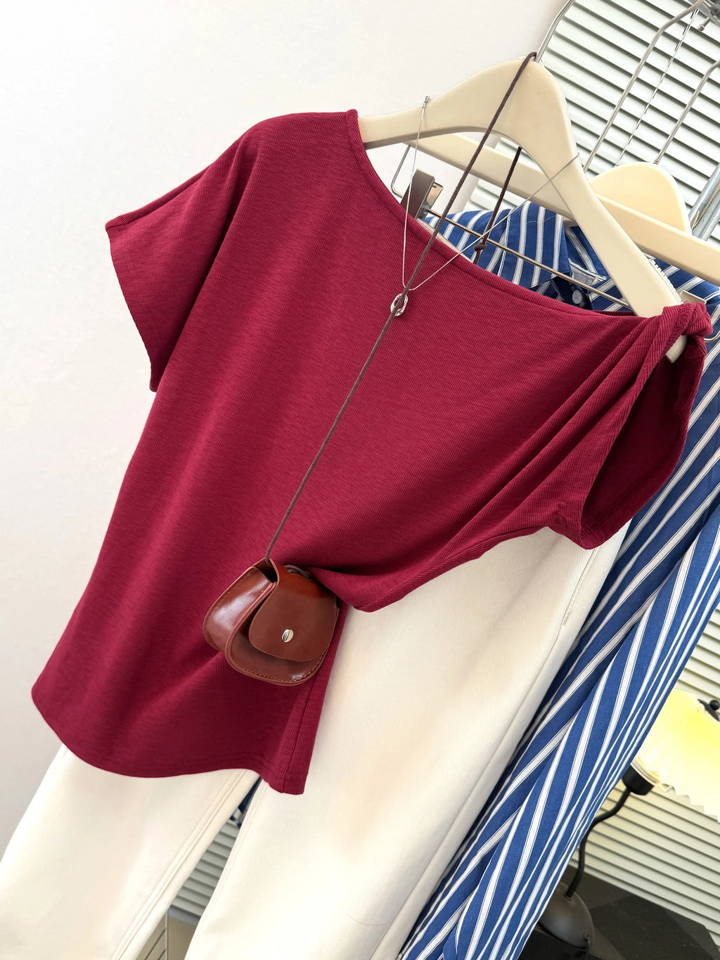 Korean Style Slim Fit Short Sleeve T-Shirt Women's Summer Shoulder Bared Base Shirt Inner Wear Trendy Asymmetrical Design Cot...
