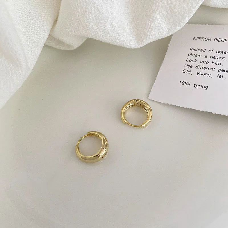 Trending French Metal Sunflower Hoop Earring Texture Elegant Geometry Cheap Earrings Female Fashion Jewelry Woman New