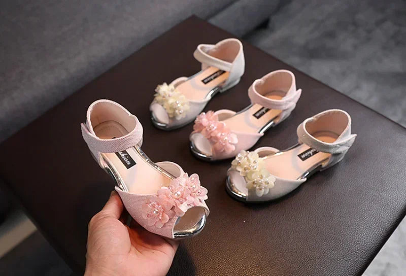 Summer New Style Children's Sandals Girls Fashion Rhinestone Flower Princess Shoes Little Girls Soft Soled Dance Shoes Girls