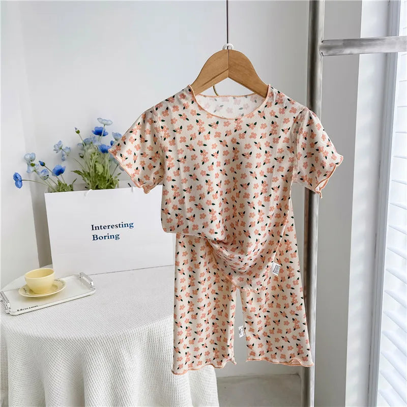 Girls' 2-Piece Summer Outfit Set - Short Sleeve T-Shirt and Shorts