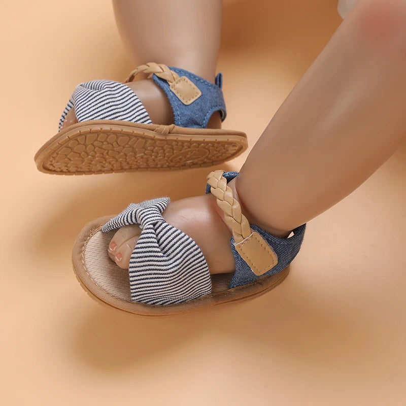 2025 Infant Baby Girls Summer Sandals with Flower Bowknot Soft Sole Wedding Dress Flats Newborn First Walkers Crib Dress Shoes