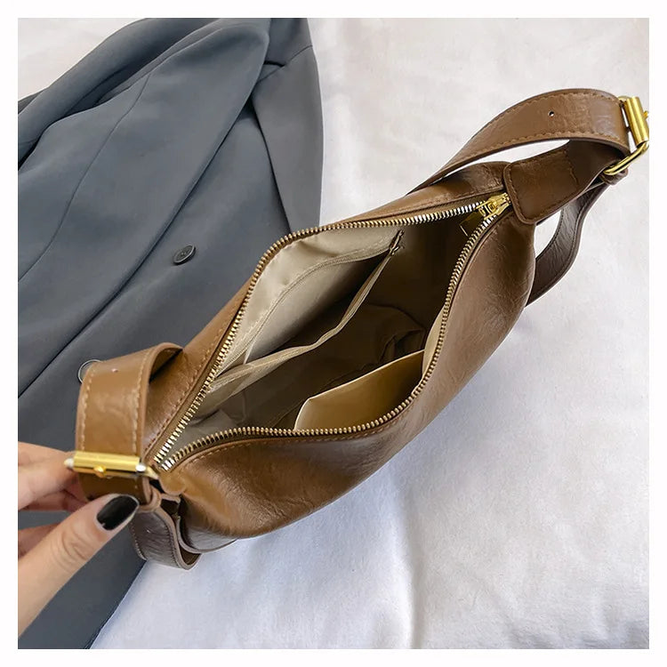 Women Vintage Soft Leather Dumpling Bag Fashion Adjustable Strap Crossbody Bag Large Capacity Crescent Shoulder Purse for Daily