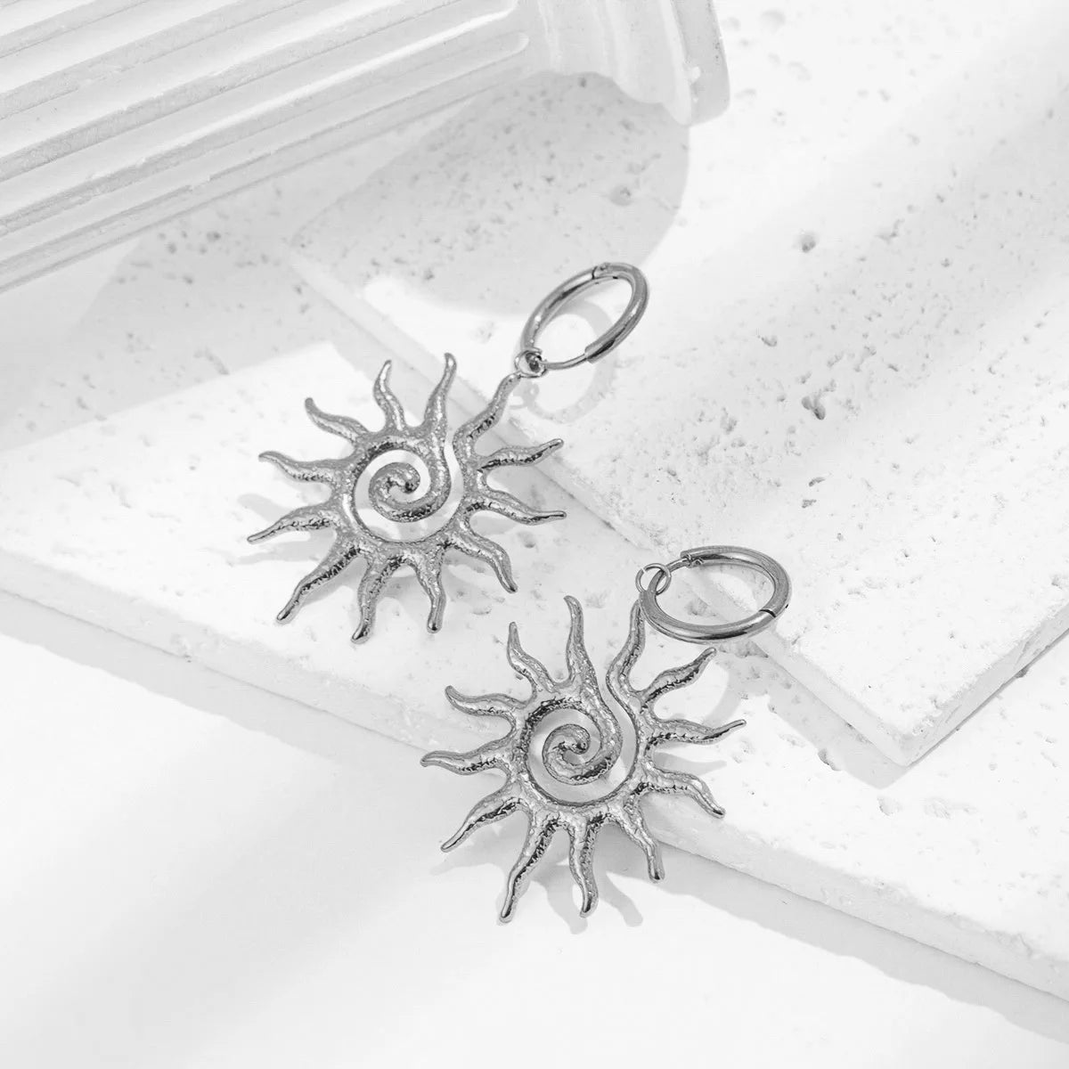 Fashion Vintage Chic Sun Shaped Pendant Necklace Stainless Steel Earrings Statement Fashion Jewlery Accessories