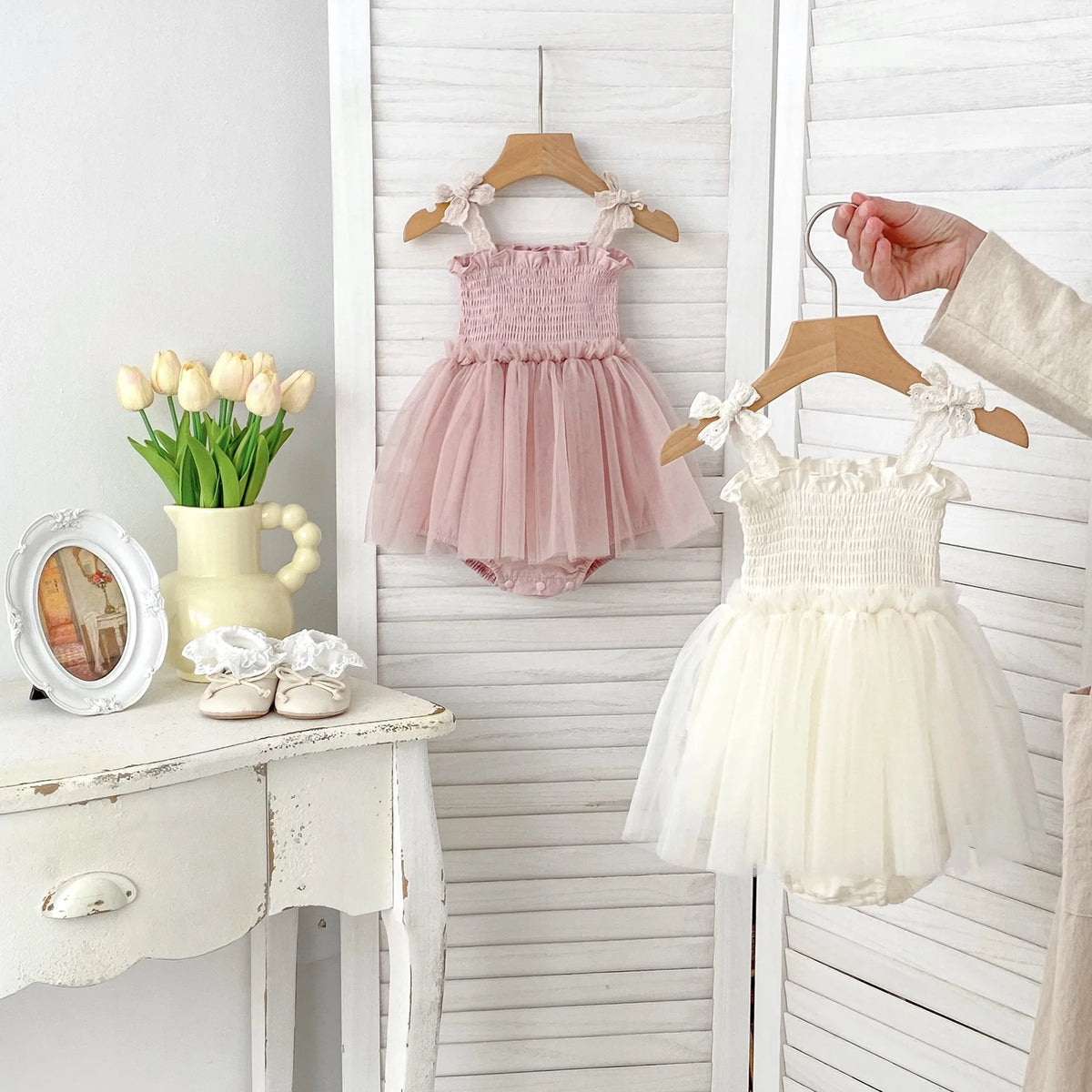 Baby Girl Summer New Bow Strap Bag Fart Clothes Baby Hundred Day Banquet One Year Old Princess Mesh Dress Gift Dress