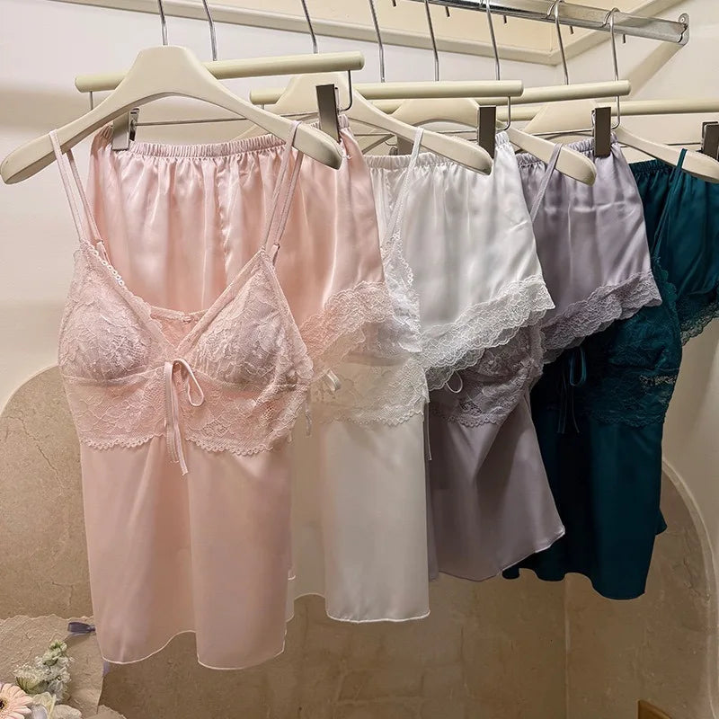 Elegant Lace Sexy Pajamas Women Summer Nightwear With Built In Chest Pad Sexy V Neck 2Pcs Camisole Shorts Homewear Loungewear