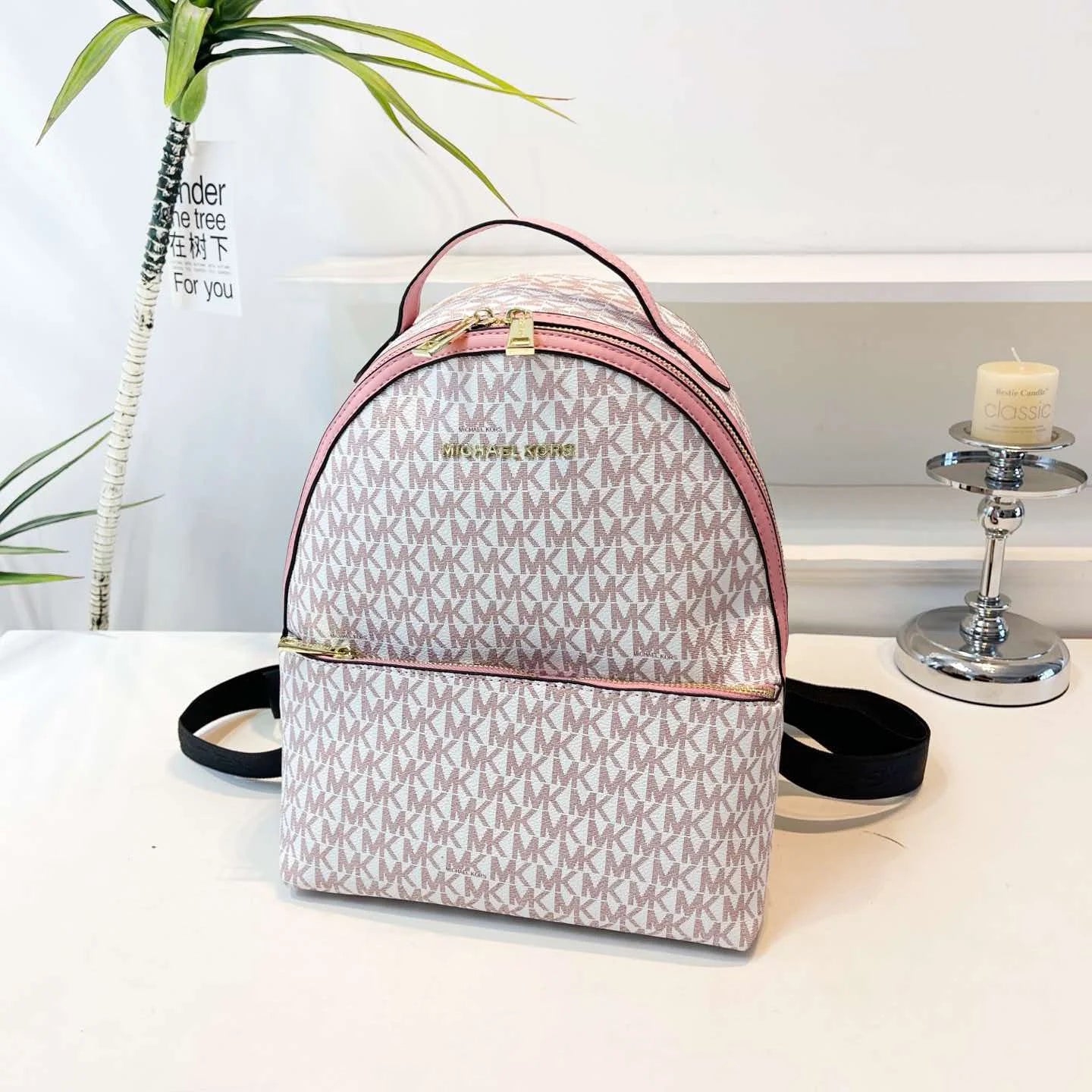 Michael Kors Sheila High-End Series 2026 New Fashion Versatile Urban Women's Large-Capacity Casual Travel Backpack, Simple PVC W