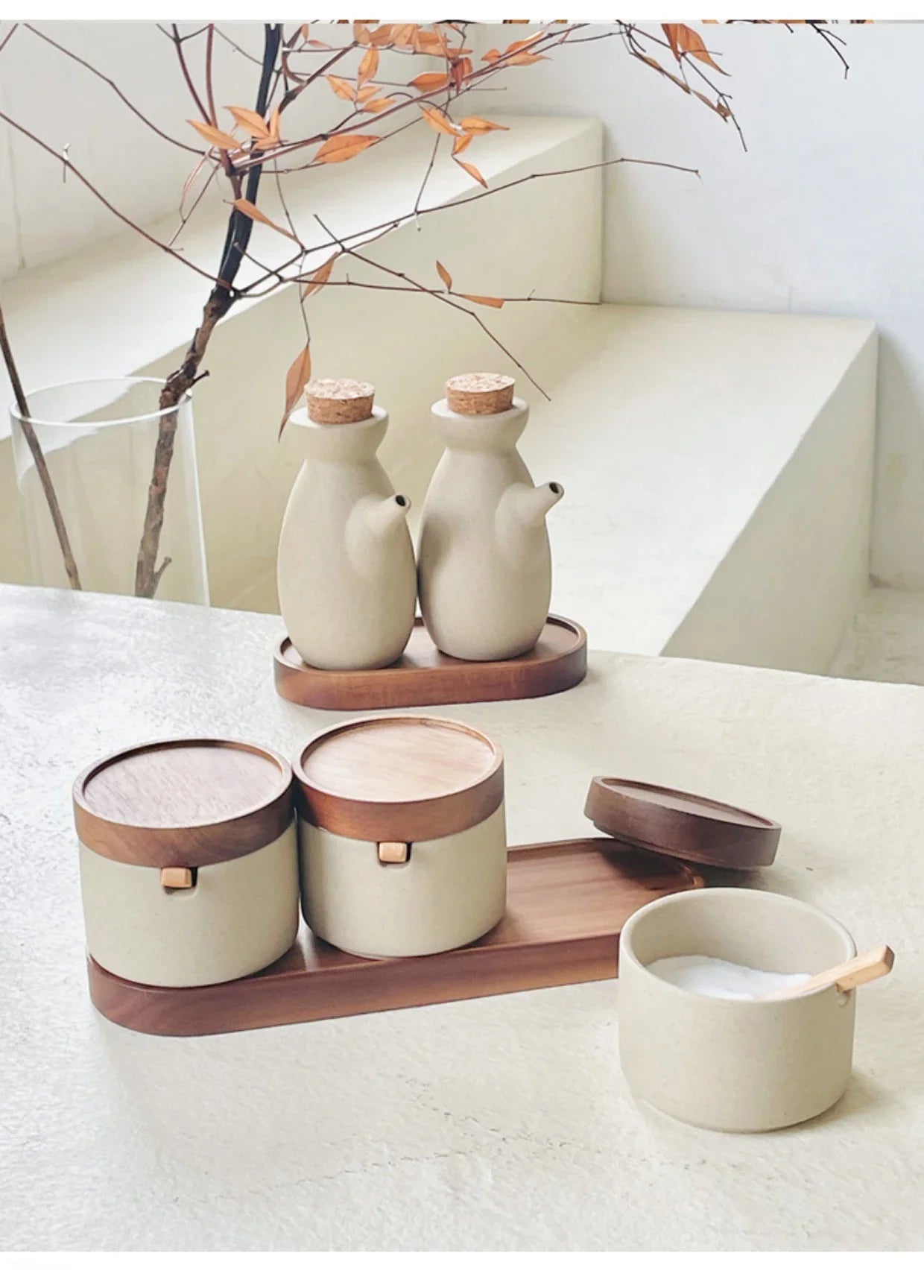 Ceramic Seasoning Jar Retro Japanese Style Home Kitchen Salt Chili Sugar Jar Oil Pot Wooden Lid Spice Kitchen Utensils Modern