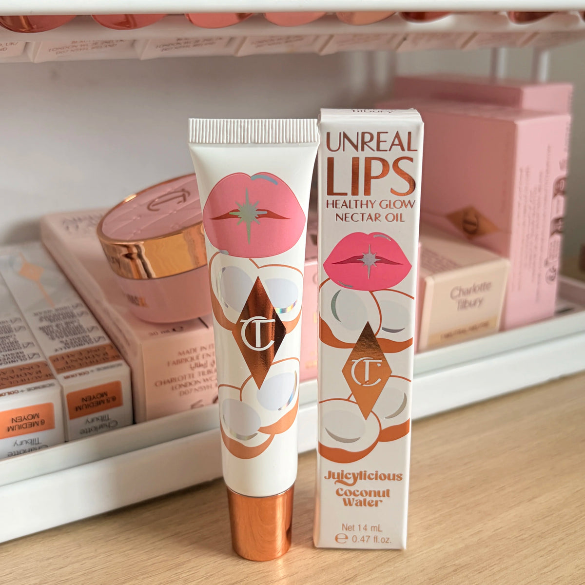 CT Hydrating Lip Gloss Lipstick