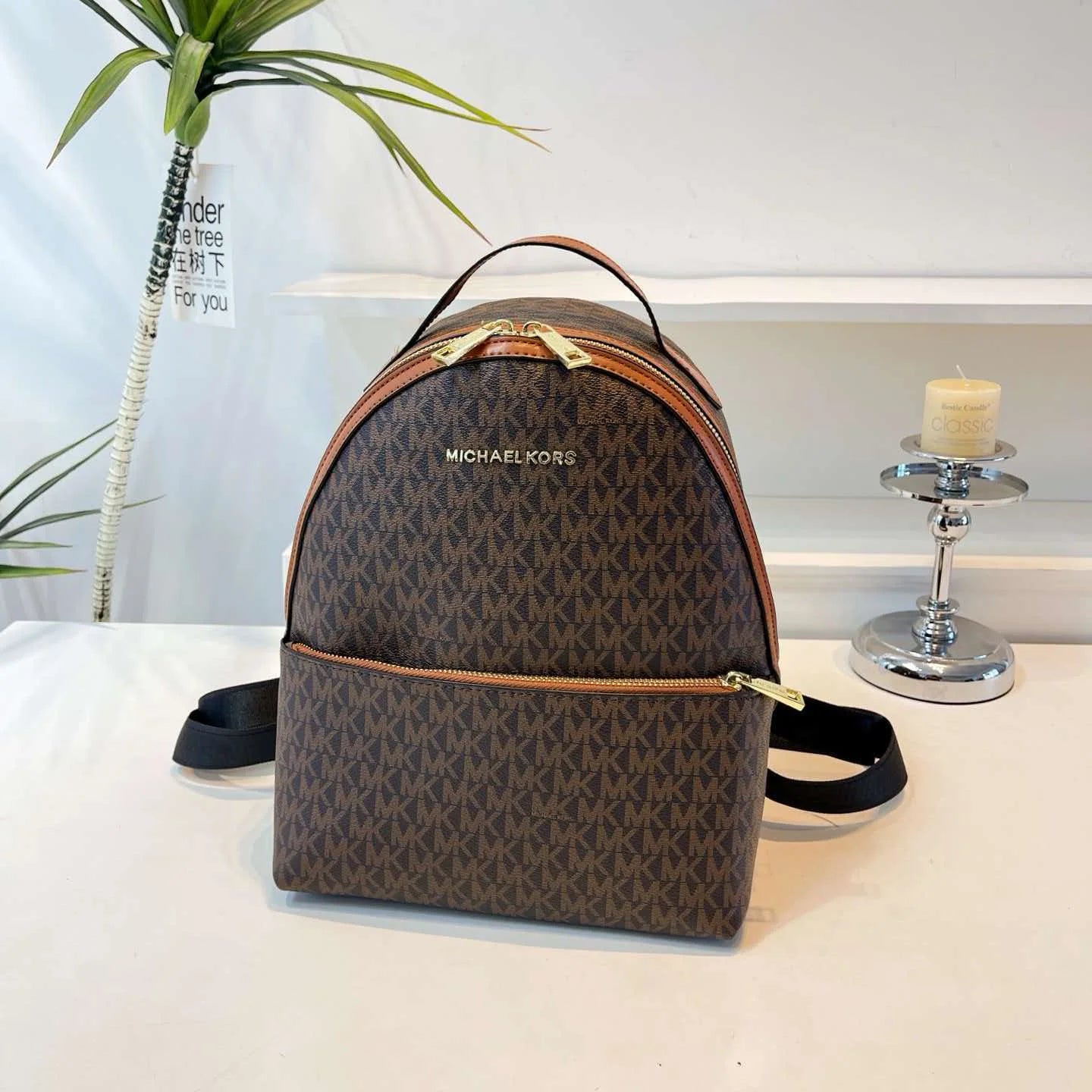 Michael Kors Sheila High-End Series 2026 New Fashion Versatile Urban Women's Large-Capacity Casual Travel Backpack, Simple PVC W