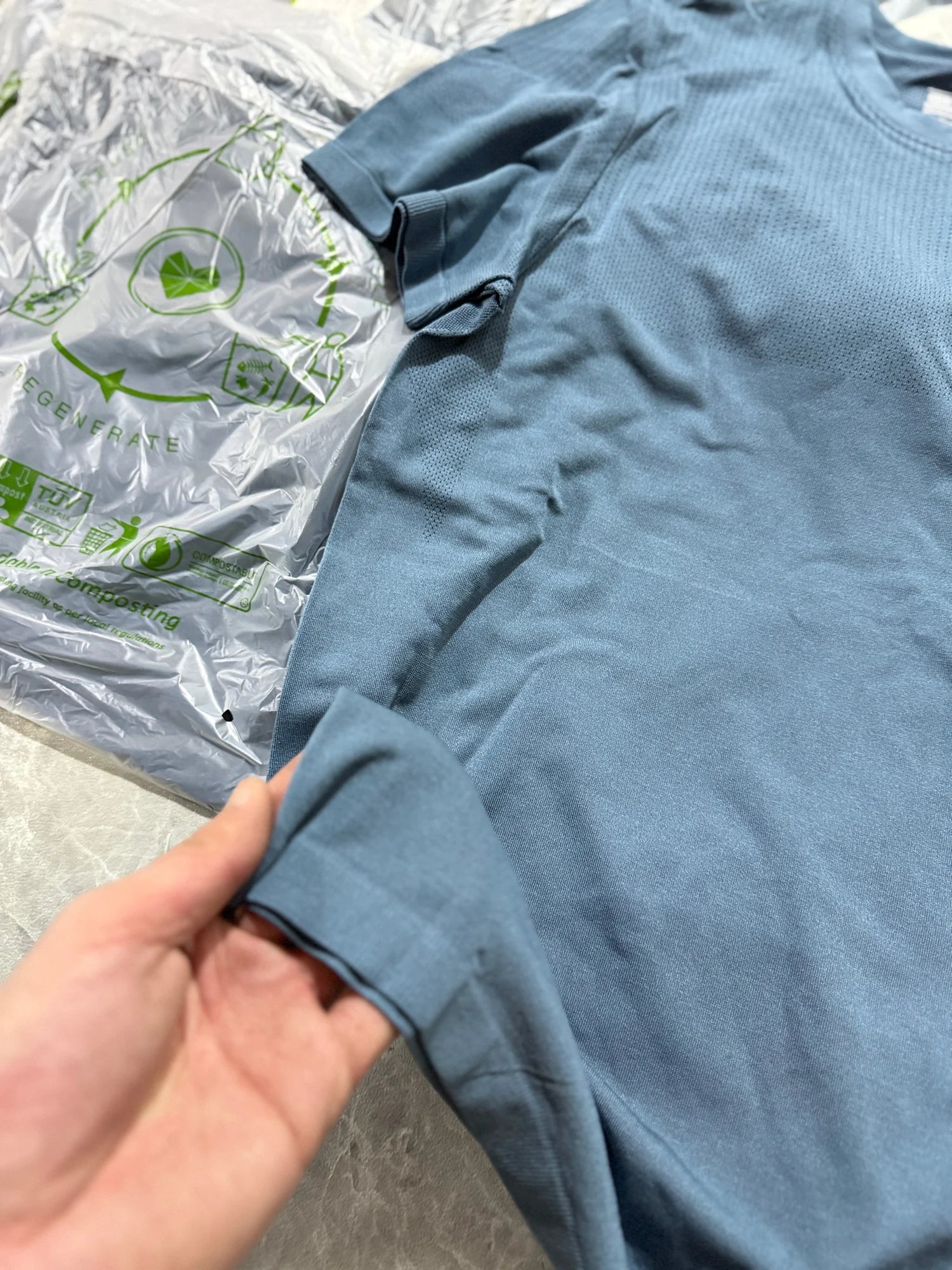Outdoor Sports Men's T-Shirt Quick Dry Anti-Sweat Reflective Laser Perforated Short Sleeve Ultra Light Breathable Comfortable