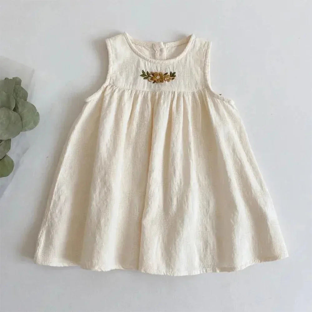 Oso Líder Versión Coreana Vestido de Verano de Niña de Color Liso con Chaleco sin Mangas Bordado de Flores