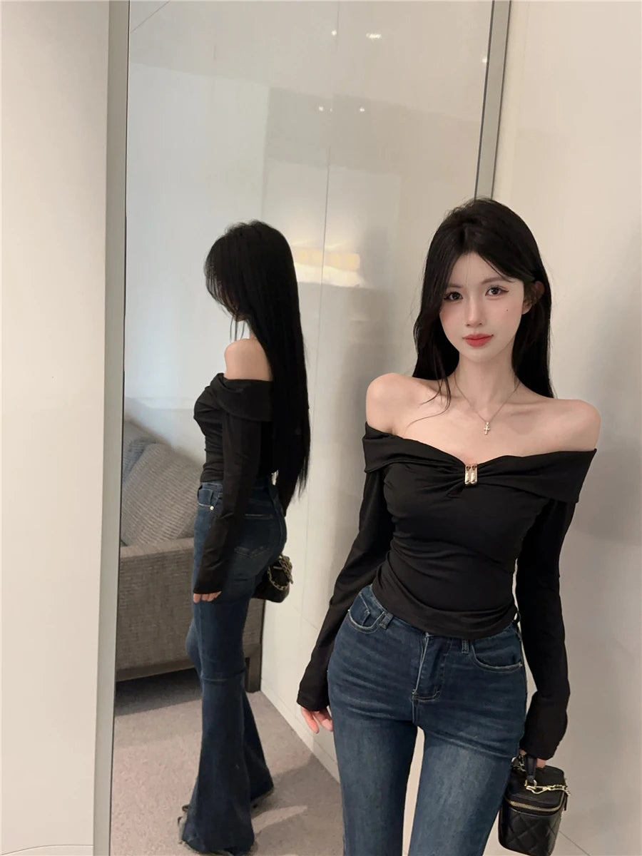 Sexy Hollow out Metal Long Sleeve T-Shirt Slim Fit Beautiful Design Shoulder Bared Autumn Fashion for Young Women Hollow out ...