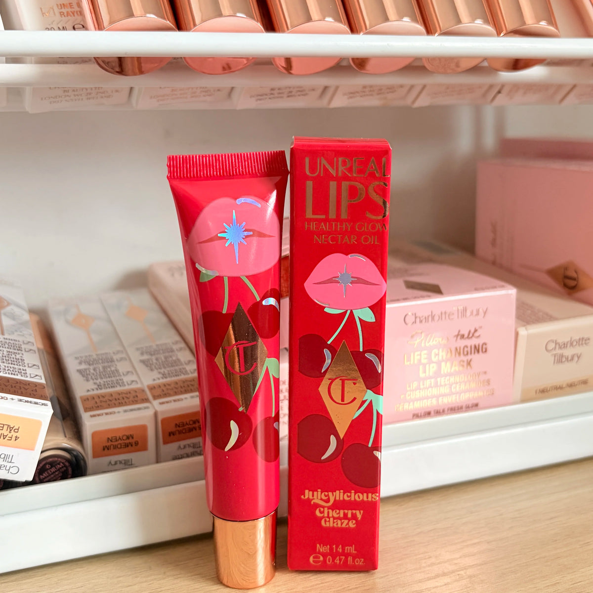 CT Hydrating Lip Gloss Lipstick
