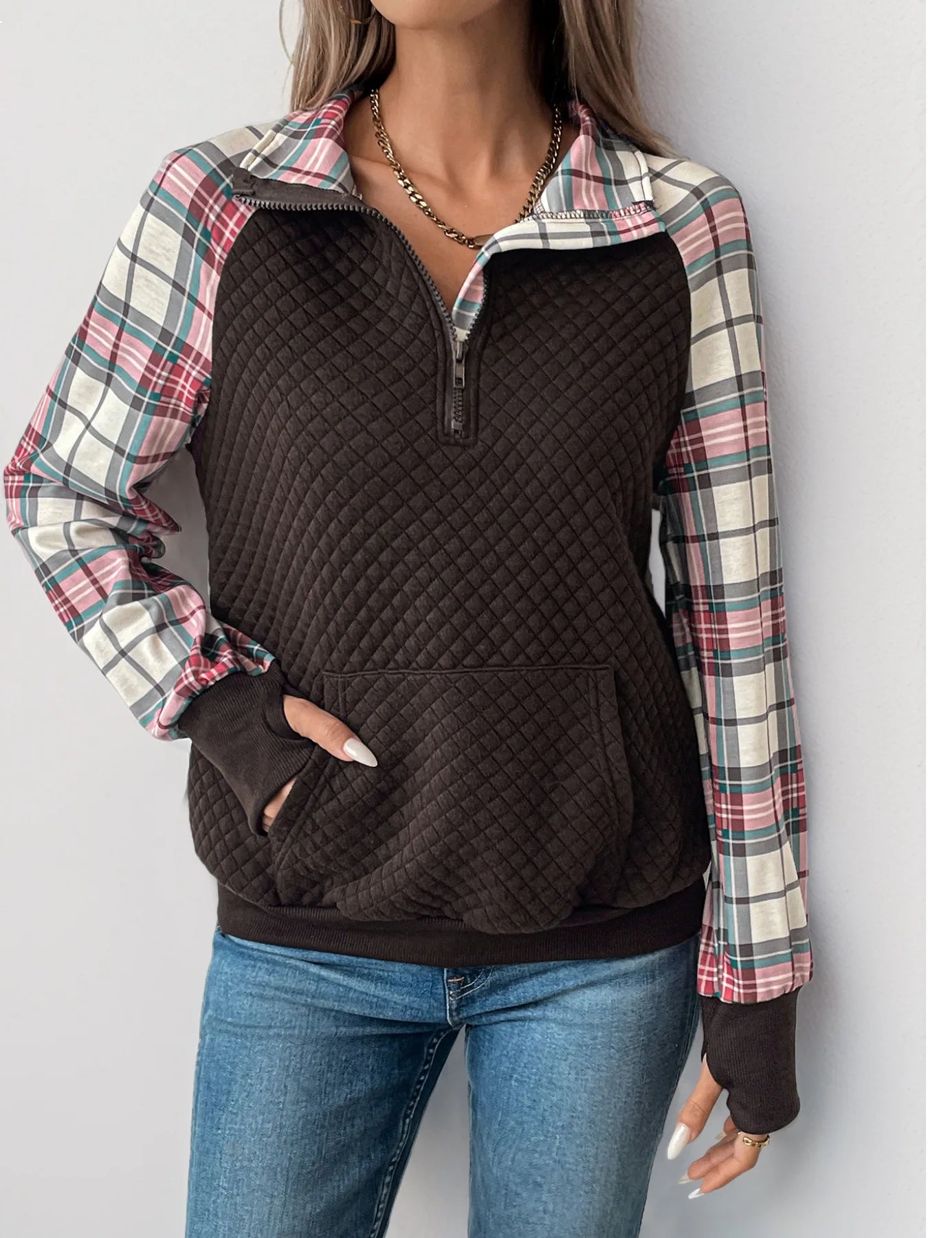 Women's Quilted Half Zip Pullover Plaid Sleeve Kangaroo Pocket Sweatshirt 2026