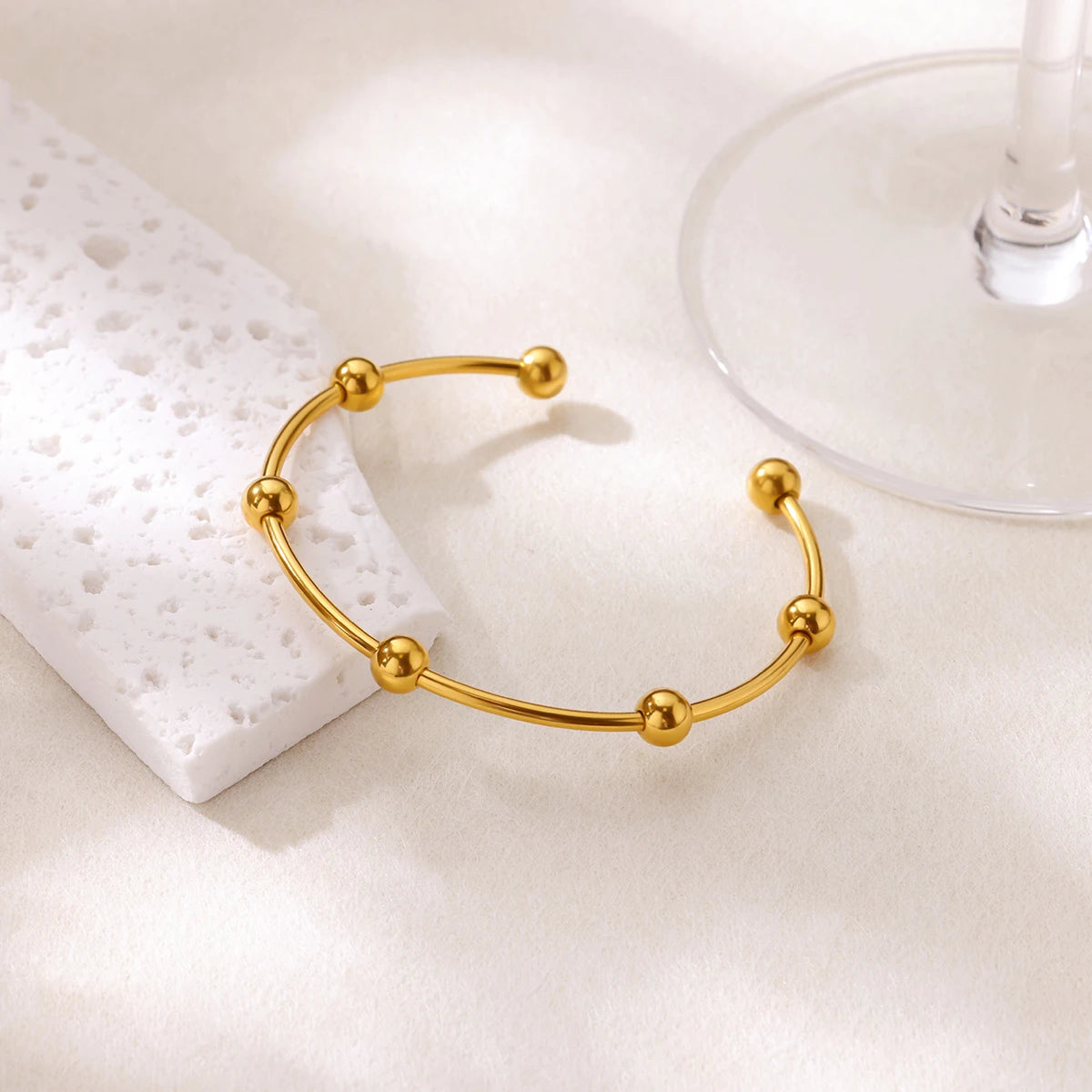 Stainless Steel Wide Bangles For Women'S Luxury Gold Color Chunky Flower Cuff Bangle Bracelet Femme Vintage Wedding Jewelry Gifts