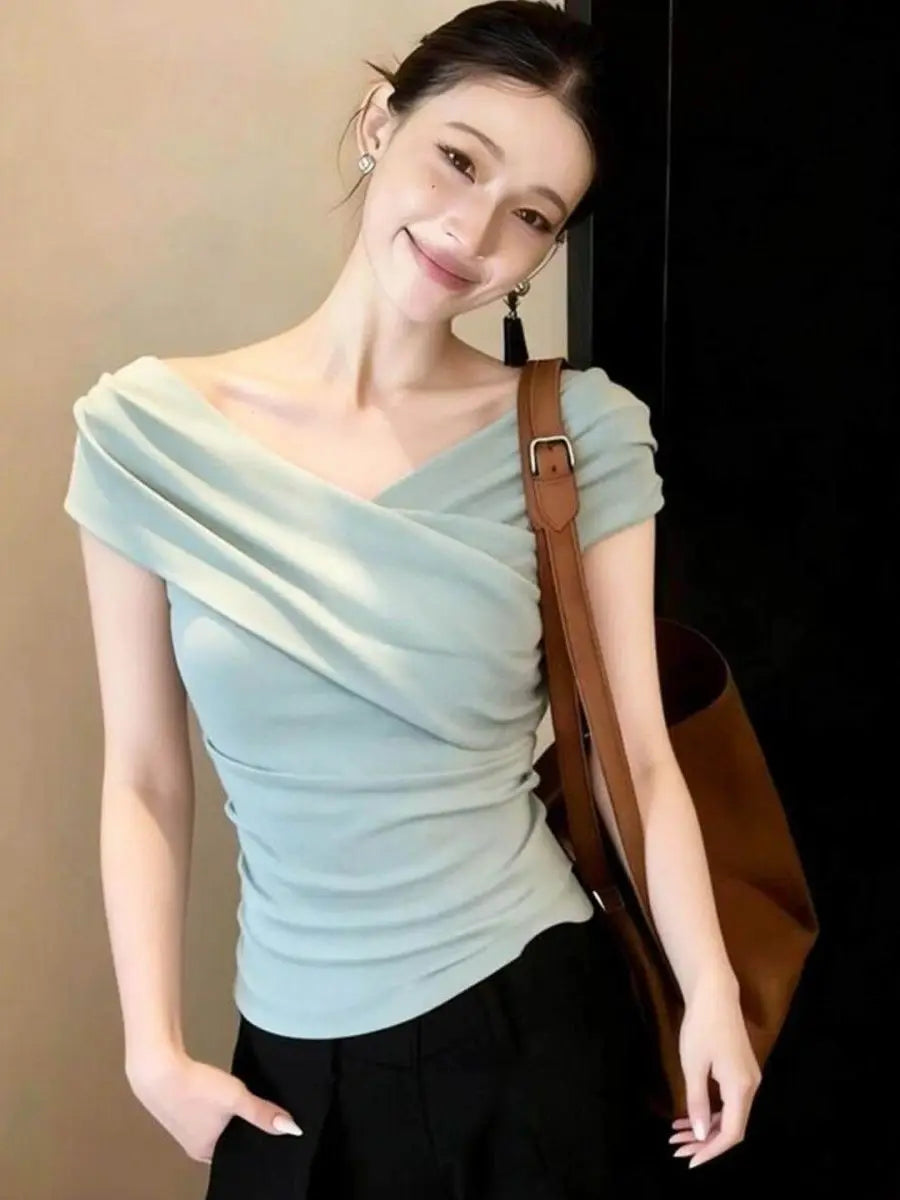 Summer New Style Women's T-shirt V-neck Short-sleeve Design Sense Expose Clavicle Fashionable Subtle Mechanism Maturity Atmos...