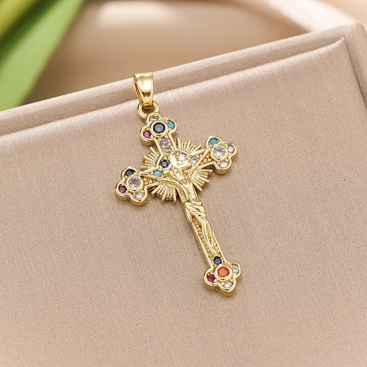 Light Luxury And Cross Colored Zirconium Micro-Paved Zircon Necklace Pendant Personalized Niche Clavicle Chain