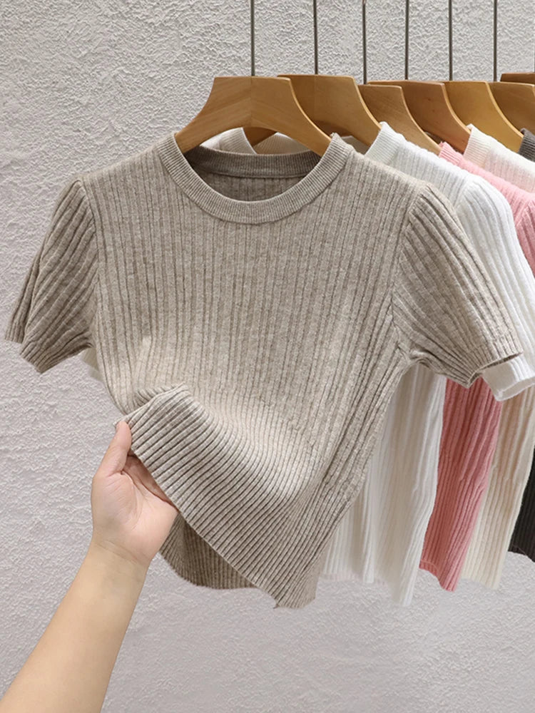 Camiseta Corta Coreana de Punto | Top Básico Liso Casual para Mujer