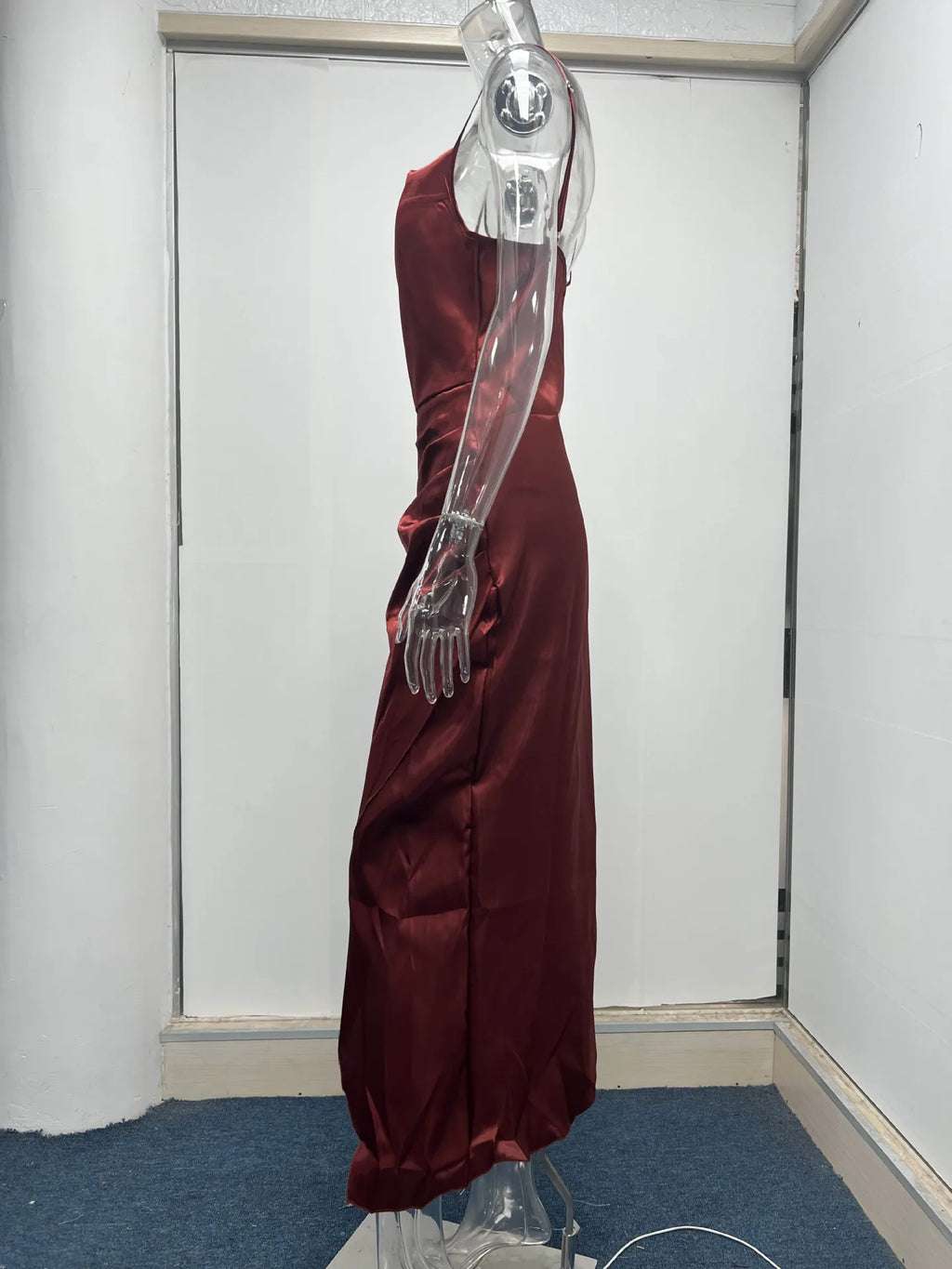 Women's Spring New Strap Women's Dress, European and American High End Sexy Spicy Girl, Low Cut Satin Split Back