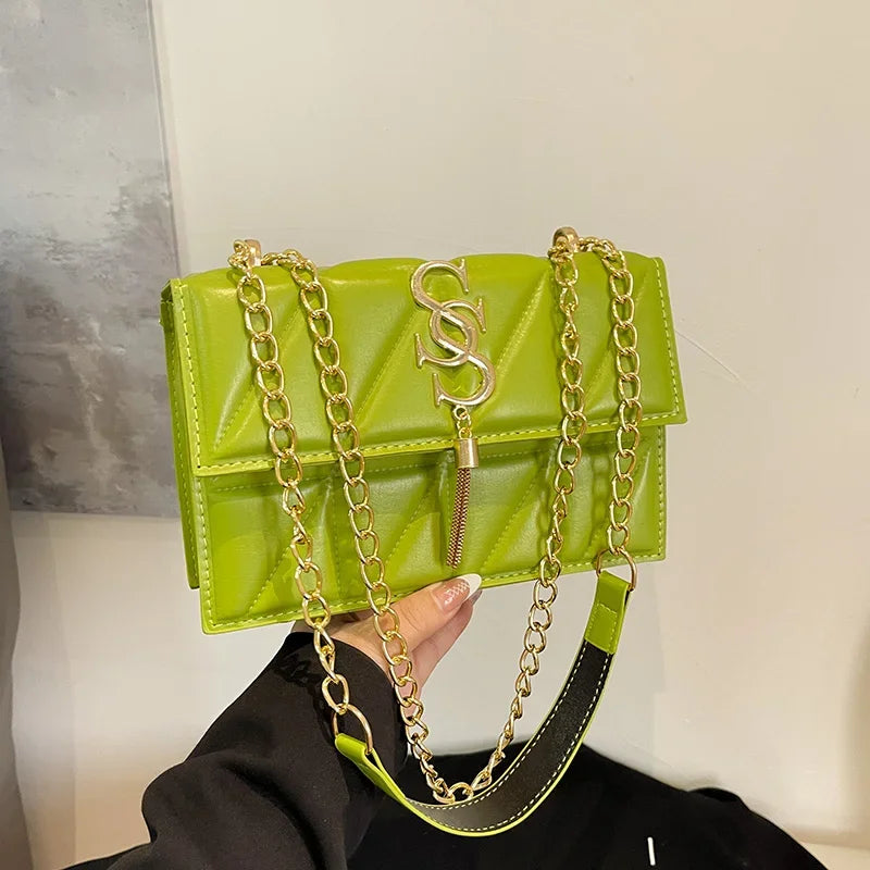 Trendy Luxury Argyle Quilted Flip Small Square Bag Metal Letter Tassel Diagonal Cross Package Commuter Shoulder Bag