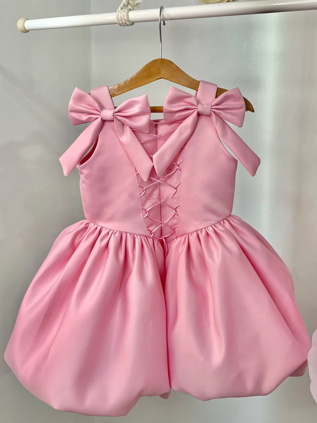 HETISO Girls Elegant Satin Vintage Dresses Cute Solid Pink Sky Blue Flower Kids Birthday Holiday Wedding Party Ball Gown