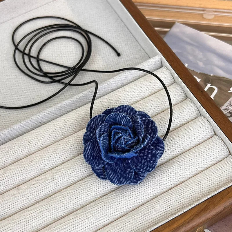 Trend Choker Flower Rose Pendant Collarbone Chain Women Jeans Cloth Necklace Temperament Adjustable Wax Rope Y2K Denim Necklace