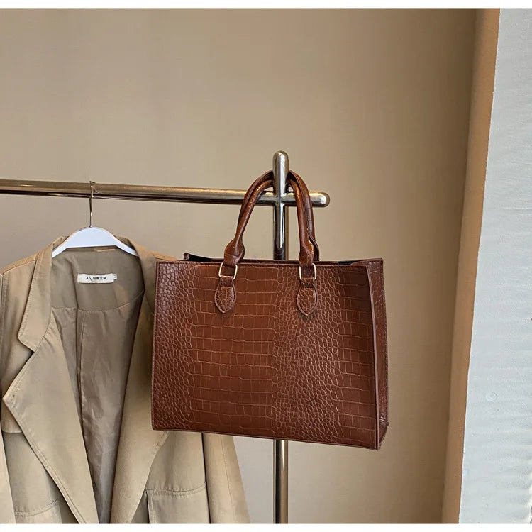 Spring 2025 Large Capacity Fashionable Handbag Casual Commuting Trendy Crocodile Pattern Tote Bag Street Style PU Material