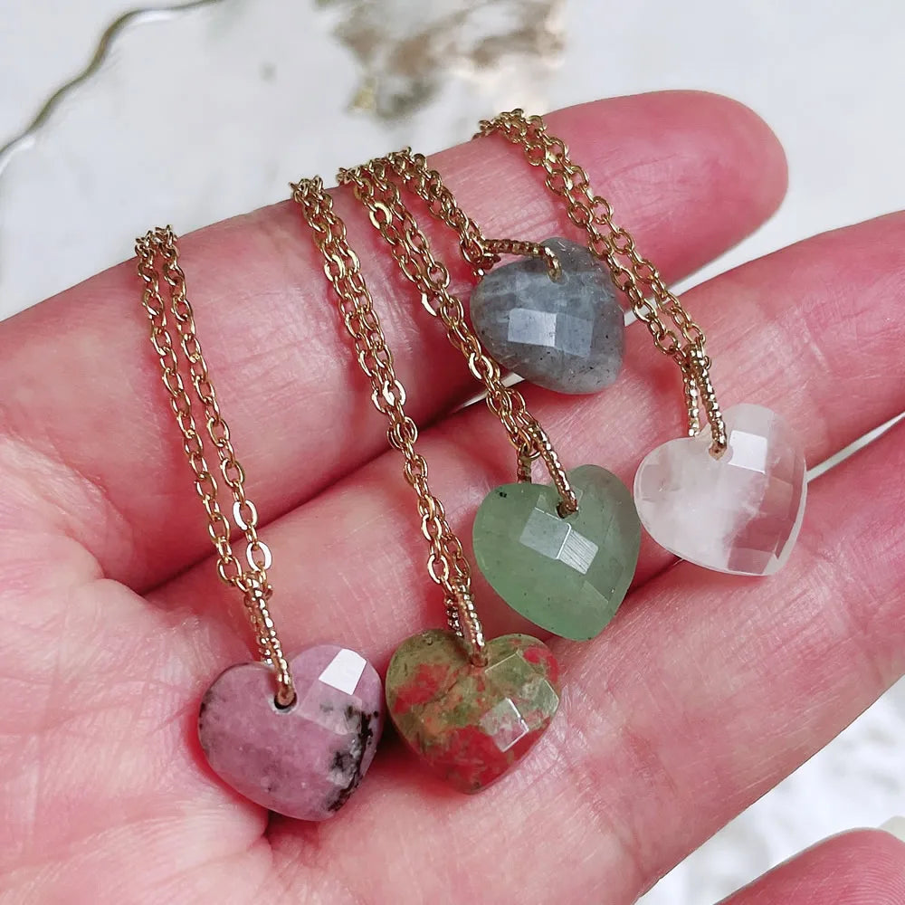 Korean Fashion Real Natural Crystal Stone Pendant Necklace Minimalist Jewelry Mini Small Heart Pendulum Steel Chain Women Choker
