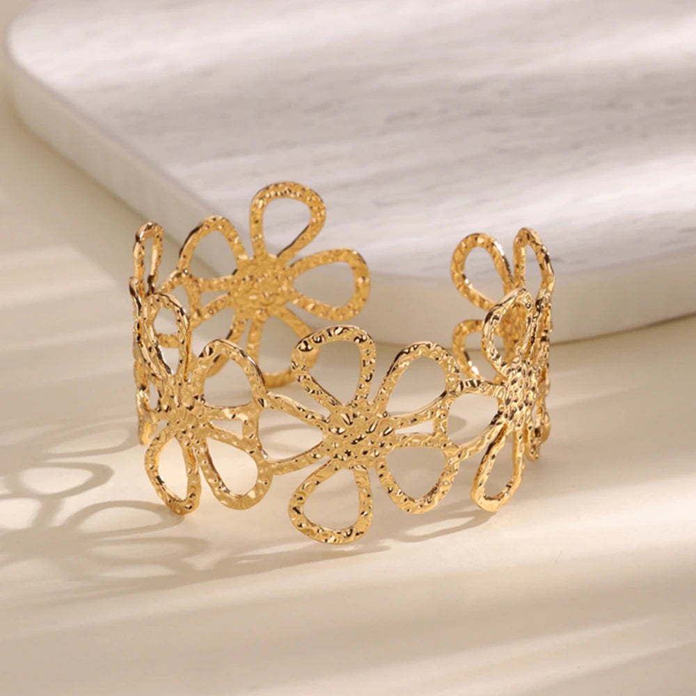 Stainless Steel Wide Bangles For Women'S Luxury Gold Color Chunky Flower Cuff Bangle Bracelet Femme Vintage Wedding Jewelry Gifts