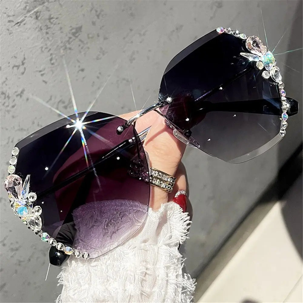 Vintage Female Eyewear UV400 Women Sun Glasses Gradient Rhinestone Sunglasses Rimless Sunglasses