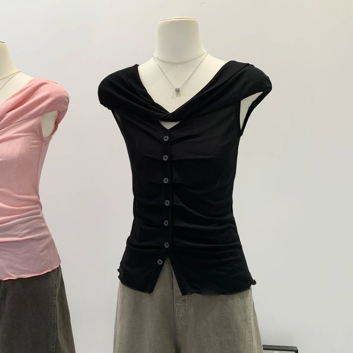 Women's V-Neck Sleeveless T-Shirt - Lyocell Knit Commuter Top