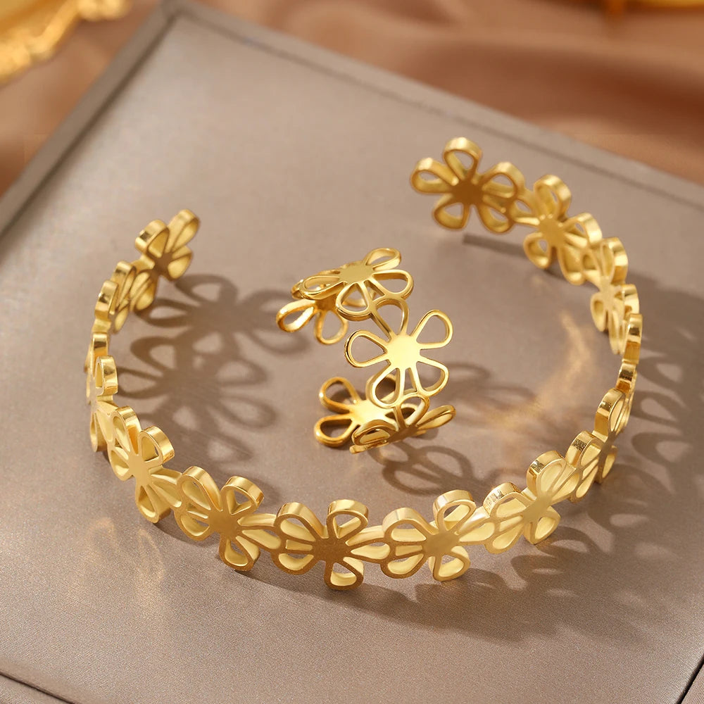 Stainless Steel Bracelet Rings Set Hollow Flowers Unusual Retro Bracelet Ring For Women'S Jewelry Non-Fading High-Quality New