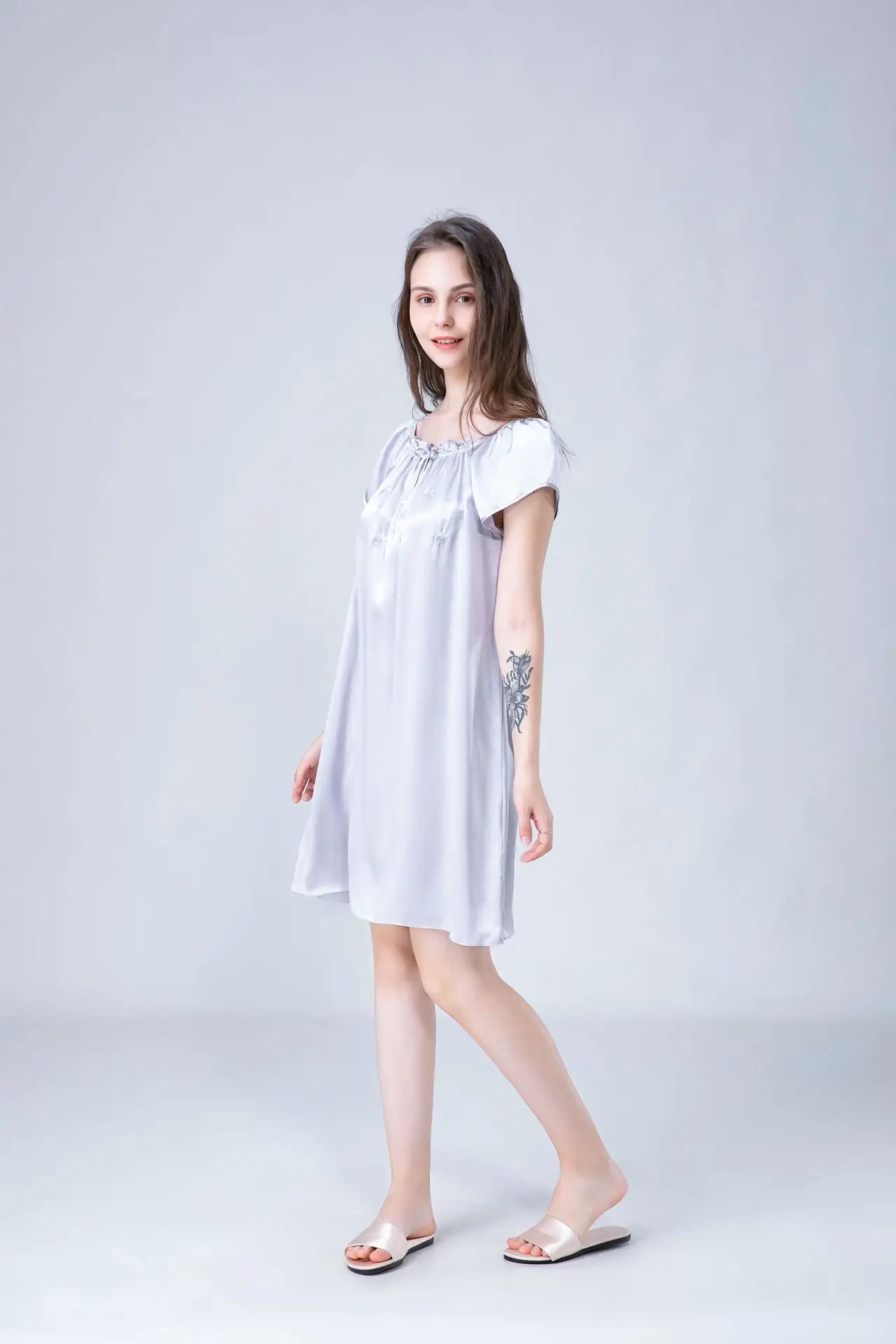 Women's 100% Mulberry Silk Sleep Dress Short Sleeve Summer Spring New Arrival Loose Solid Color Embroidered Doll Sleepwear