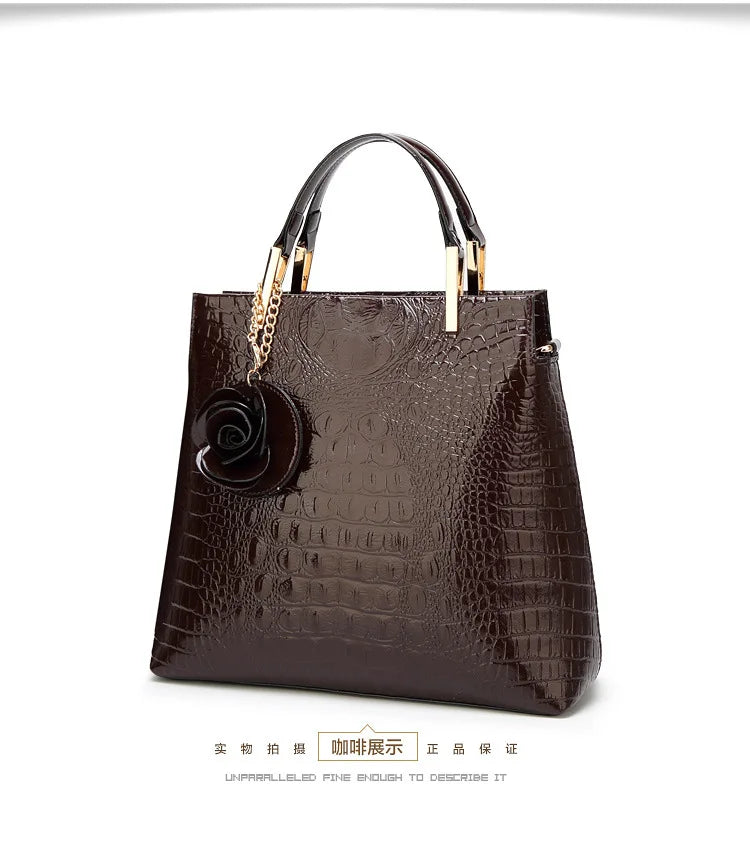 2025 New Patent Leather Women's Bag Striped Handbag Women's Crossbody Shoulder Bag Shell Bag Large Capacity Outdoor Travel