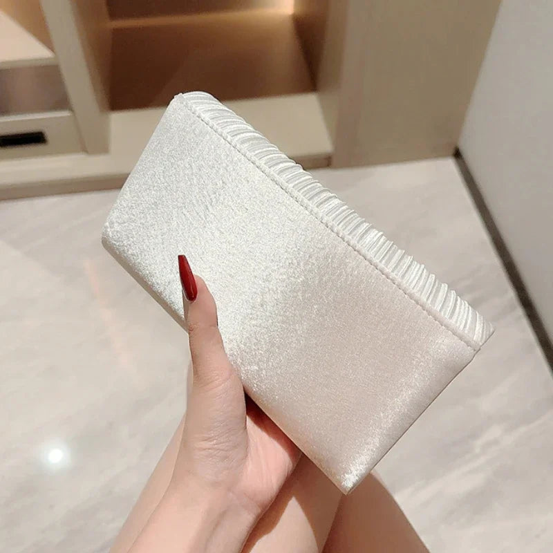 High End Women Evening Bag Luxury Female Wedding Clutch Purse Party Rhinestones Chain Shoulder Bags Retro lady handbag 2025