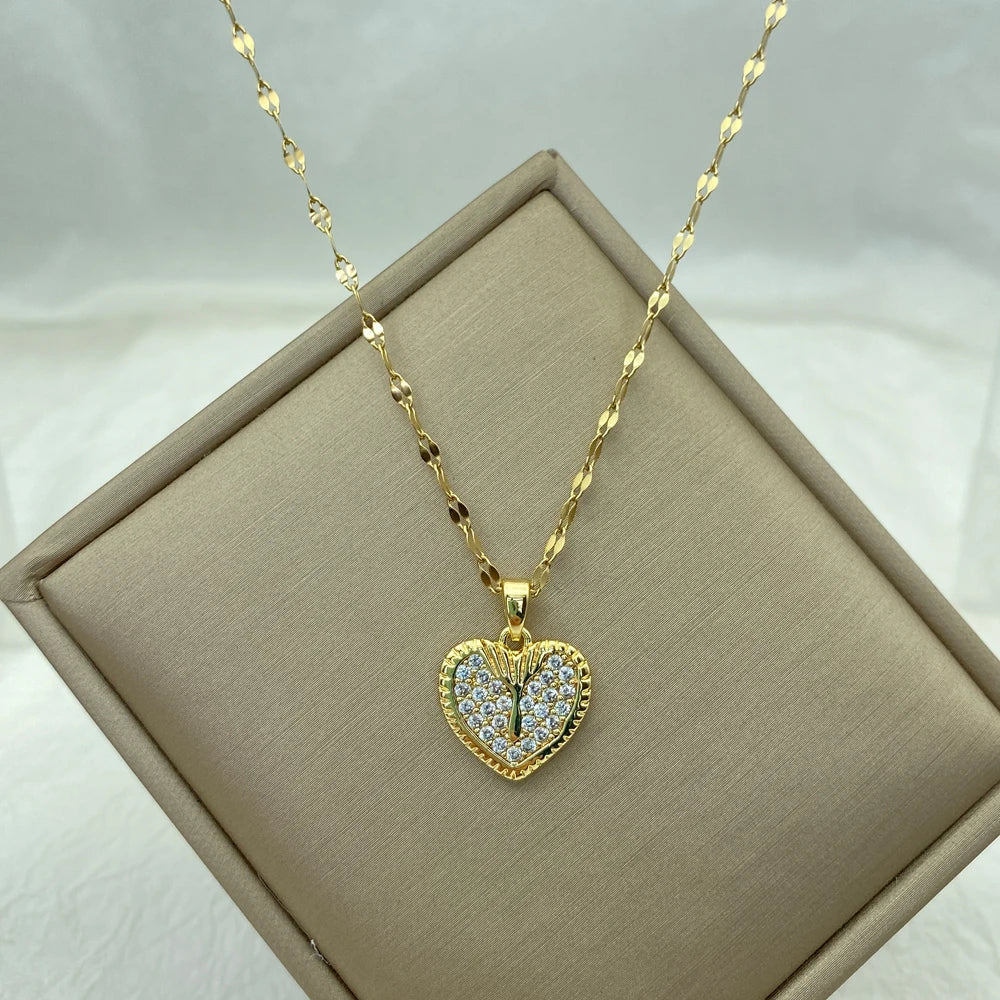18K Gold Plated Stainless Steel Necklace for Women Copper Pendant Necklace Gold Plated Heart Butterfly Zircon Jewelry