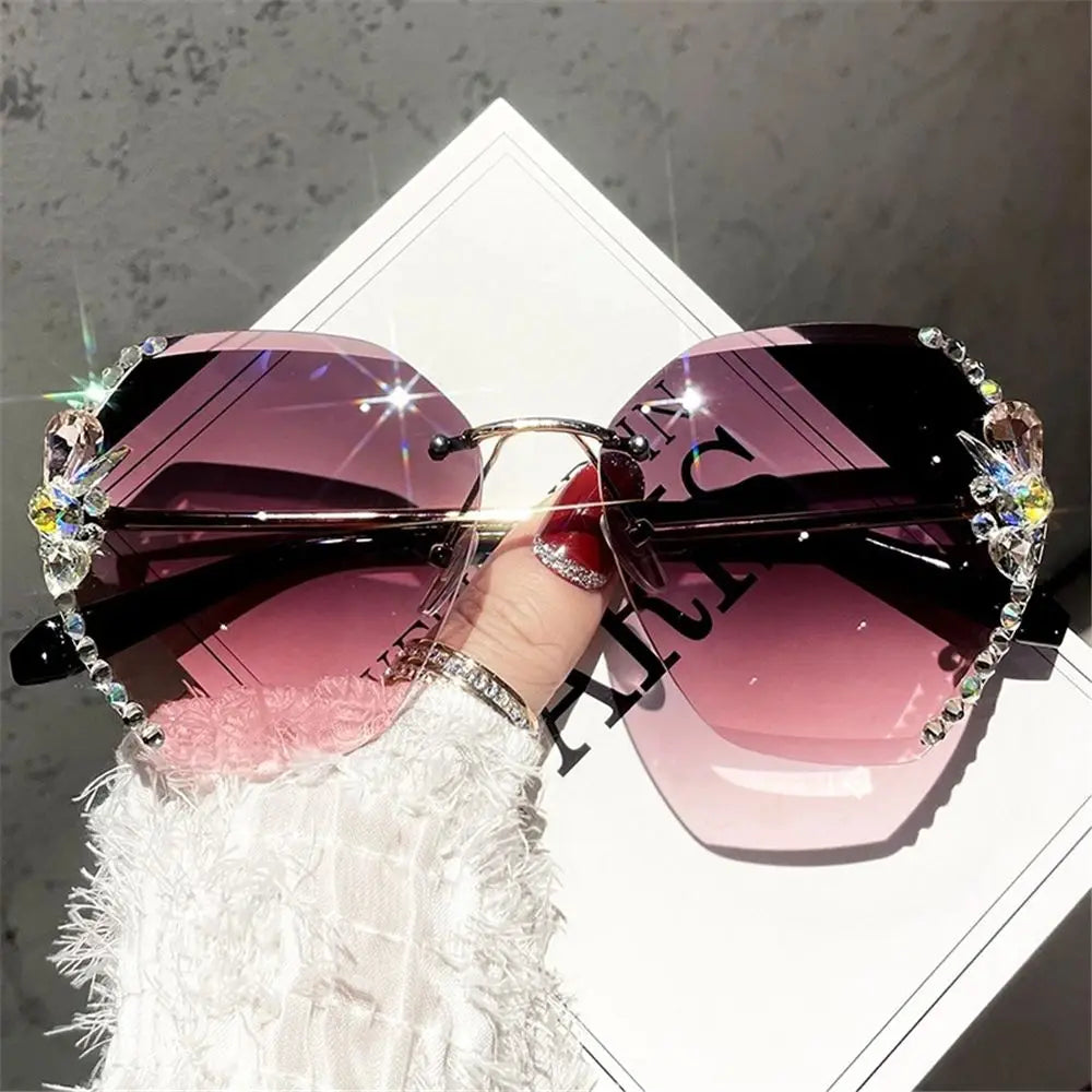 Vintage Female Eyewear UV400 Women Sun Glasses Gradient Rhinestone Sunglasses Rimless Sunglasses