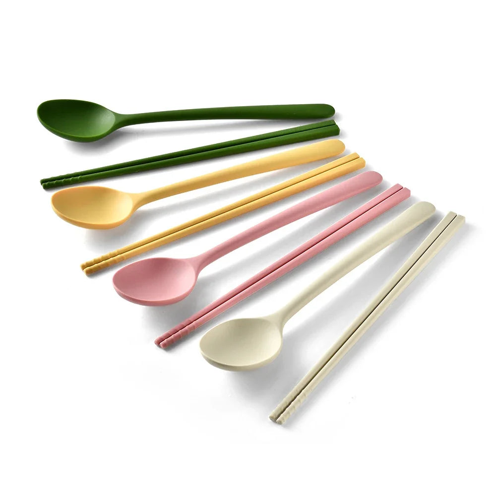 Colección de utensilios de cocina de silicona para cenar Palillos de sushi Cucharas de café y postre