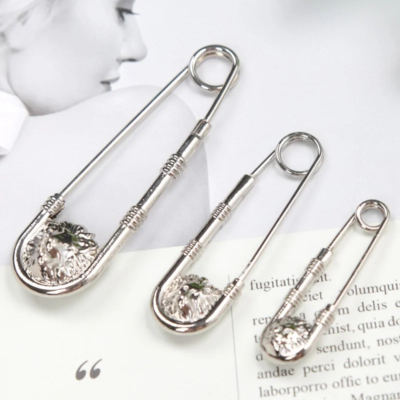 New Retro Style Brooch Pin Fashion Diy Safety Pins Women'S Waist Closing Artifact Men Suit Jacket Decoration Anime Jewelry