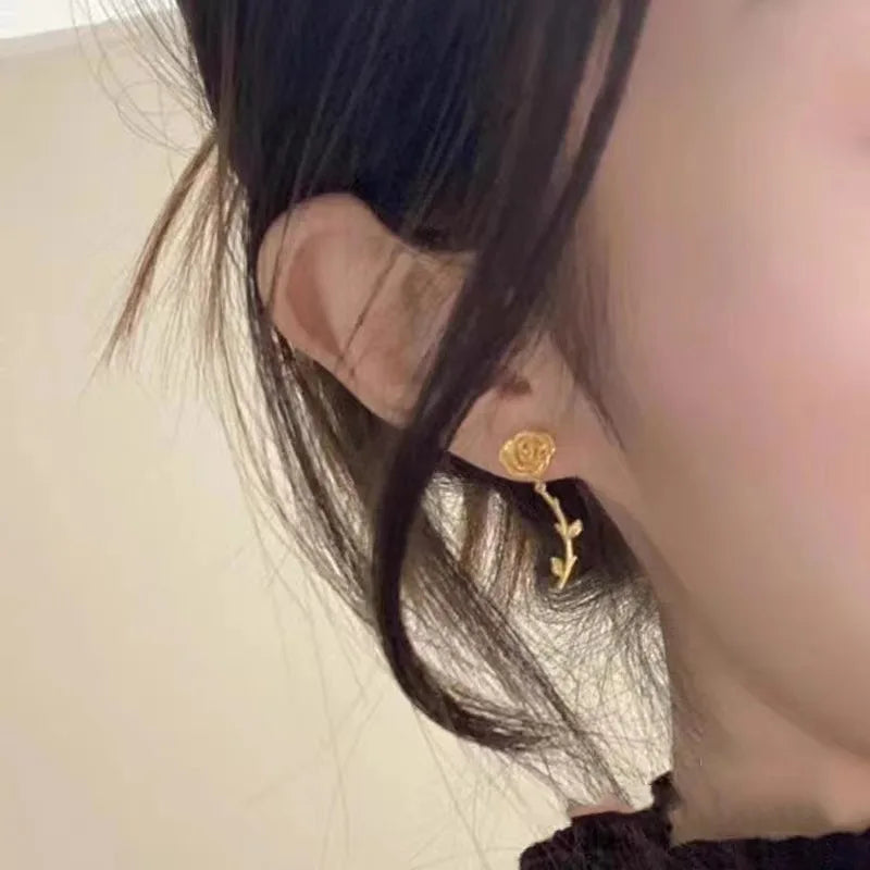 Fashionable Rose Gold Earrings Necklace Set Women's Style Vietnamese Sand Gold Rose Flower Jewelry Copper Plated Geometric Shape