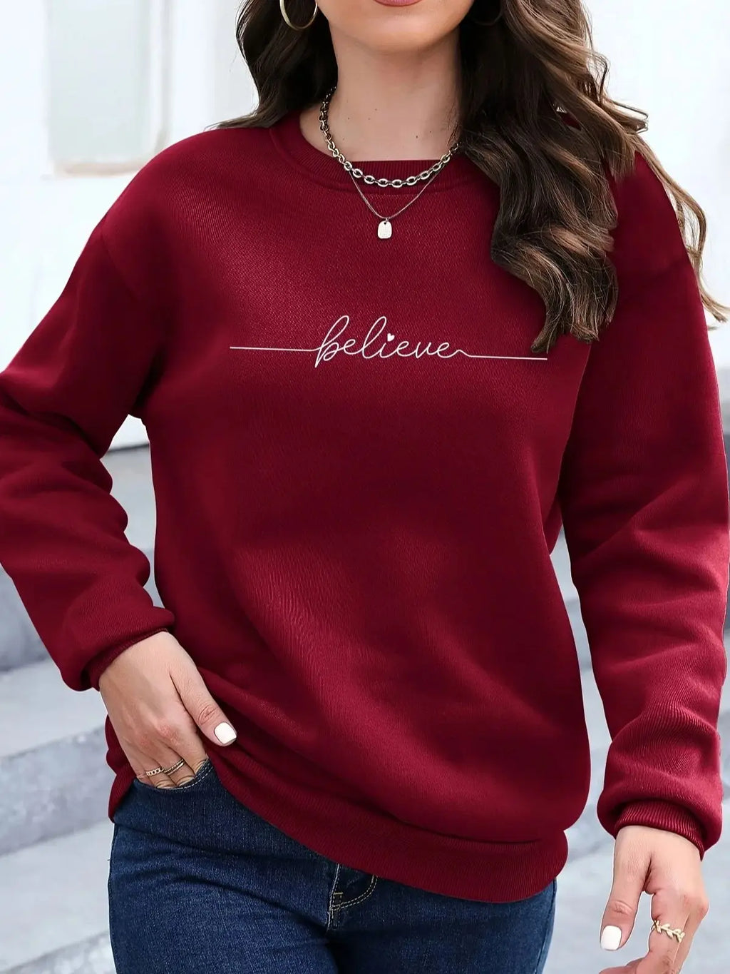 Women's Casual Heart Print Pullover Sweatshirt Geometric Design Long Sleeve Round Neck Machine Washable Regular Fit for Autum