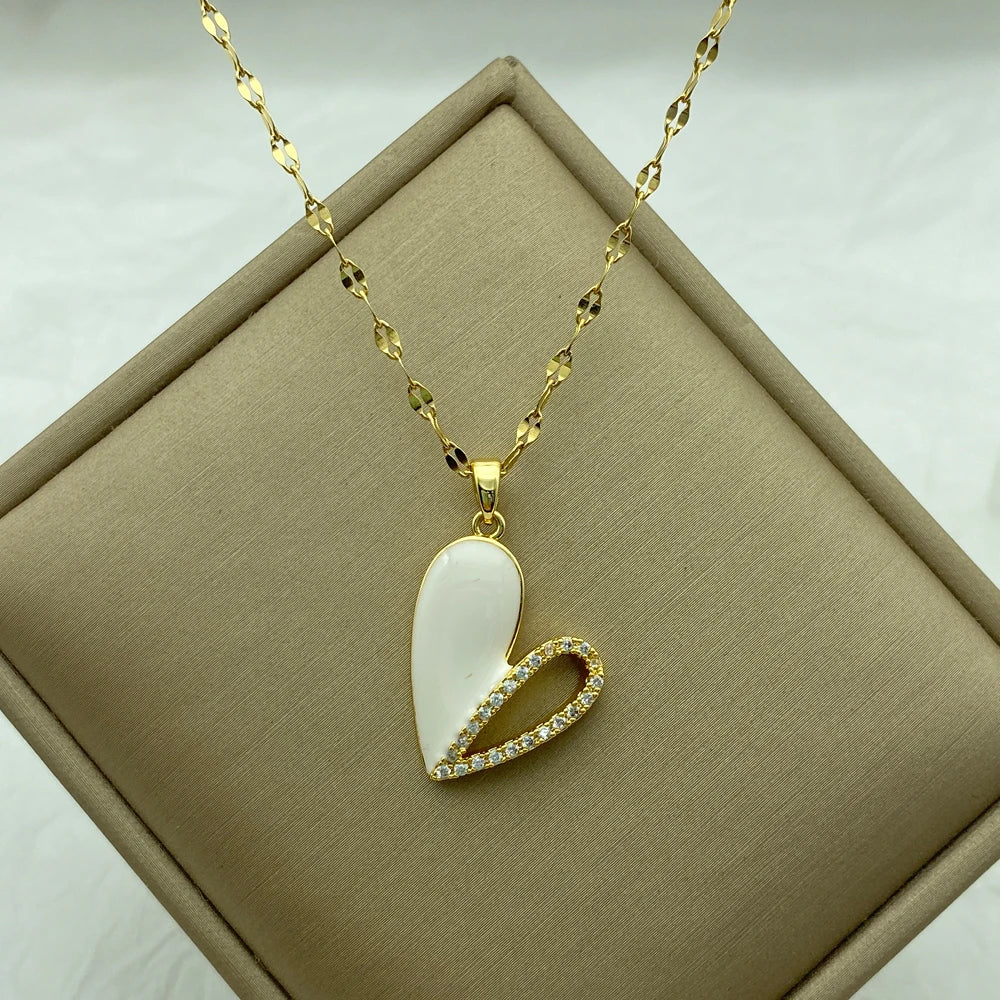 18K Gold Plated Stainless Steel Necklace for Women Copper Pendant Necklace Gold Plated Heart Butterfly Zircon Jewelry