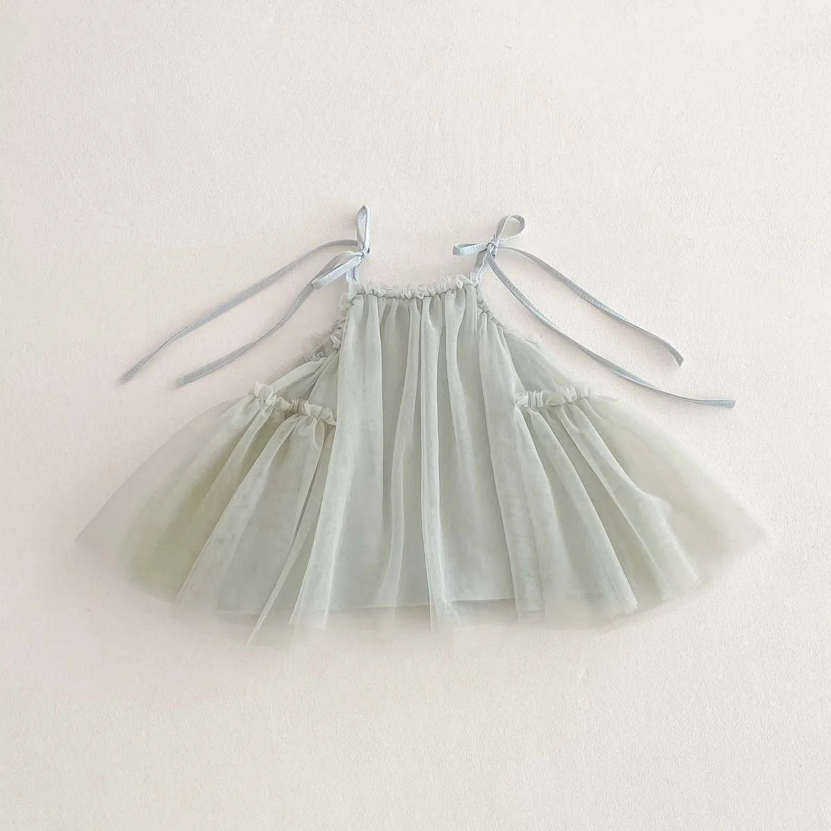 Girls ins strap dress, summer new Korean girls sweet princess dress mesh strap dress, suitable for going out