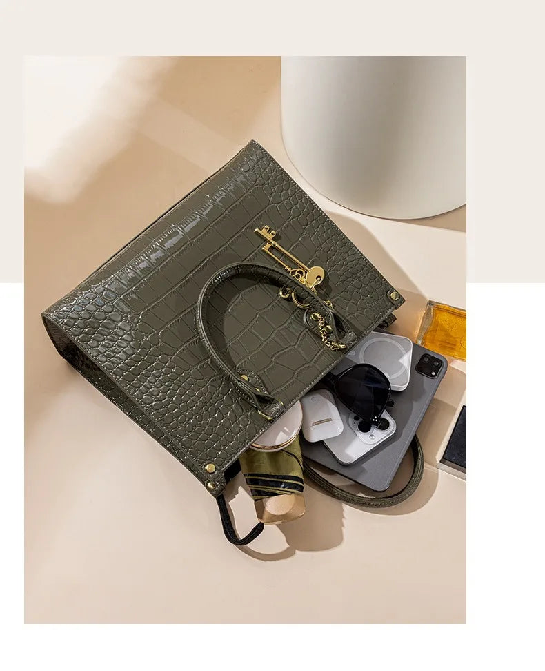 Shiny Crocodile Pattern Top-Handle Bag Women Glossy Patent Crossbody Shoulder Bag Elegant Tote Satchel with Key Pendant