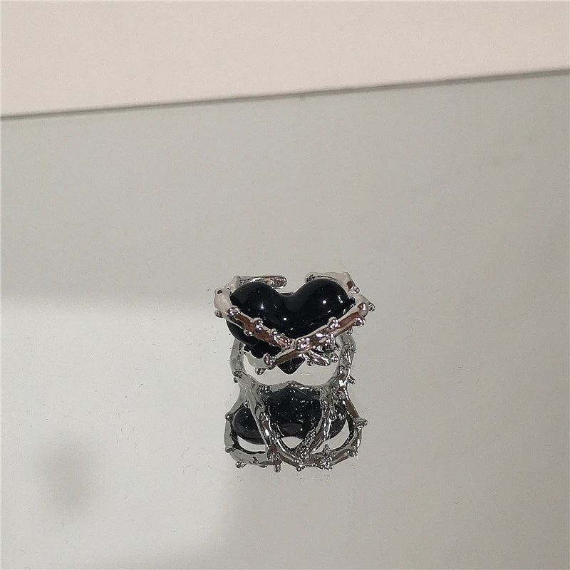 Punk Harajuku Goth Thorns Black Silver Color Irregular Heart Cross Open Ring For Women'S Men Lover Vintage 90S Y2K Grunge Jewely