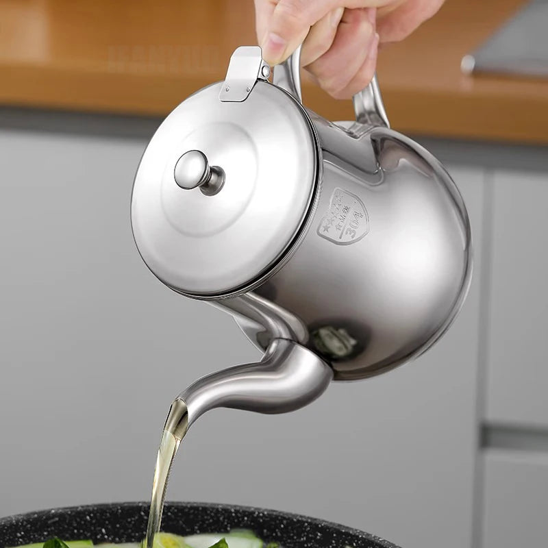 1Pcs Household Stainless Steel Oil Pot with Filter Oil Filter Pot Cooking Household Leak Proof Oil Pouring Seasoning Bottle Tool