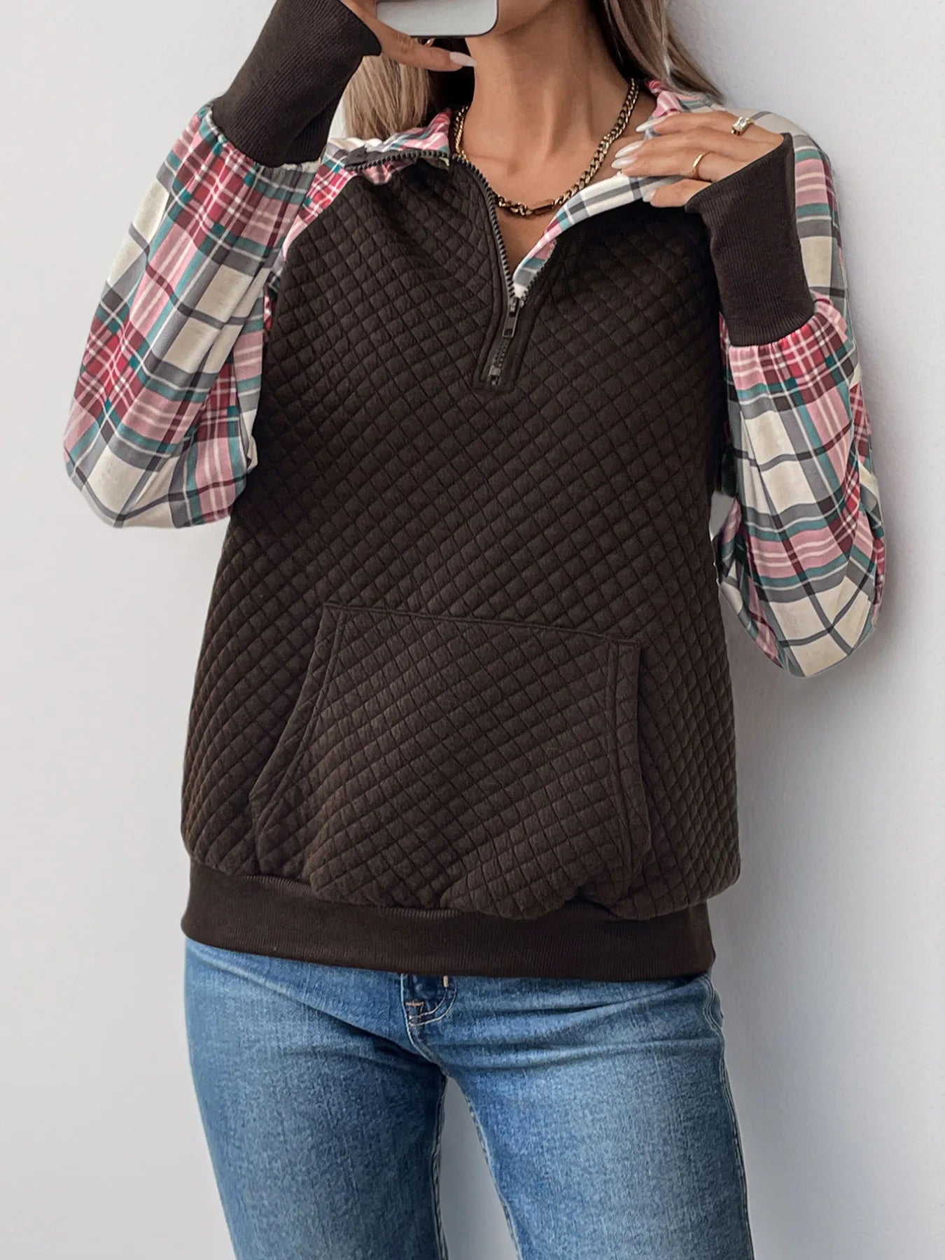 Women's Quilted Half Zip Pullover Plaid Sleeve Kangaroo Pocket Sweatshirt 2026